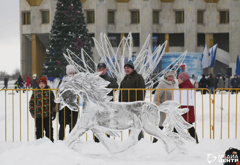 ледяные скульптуры.jpg