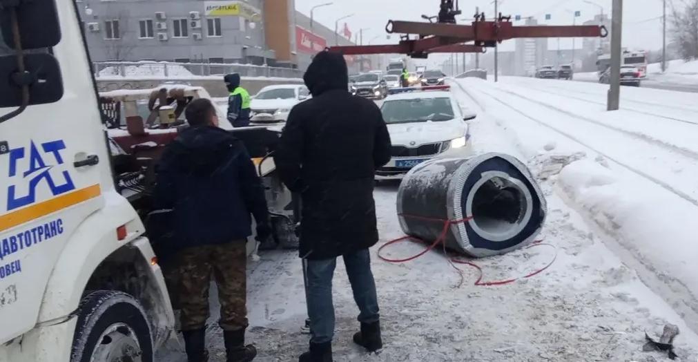 ДТП на Судостроительной парализовало движение в Череповце 