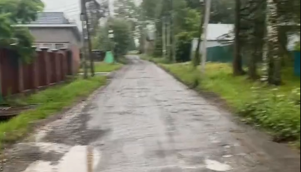 Многодетные семьи остались без парков, игровых площадок и дорог в Череповце