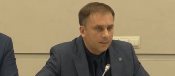 Пациенты поликлиник Череповца полгода ждут очереди на КТ и МРТ