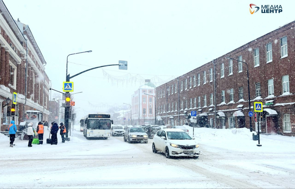 погода город снегопад.jpg