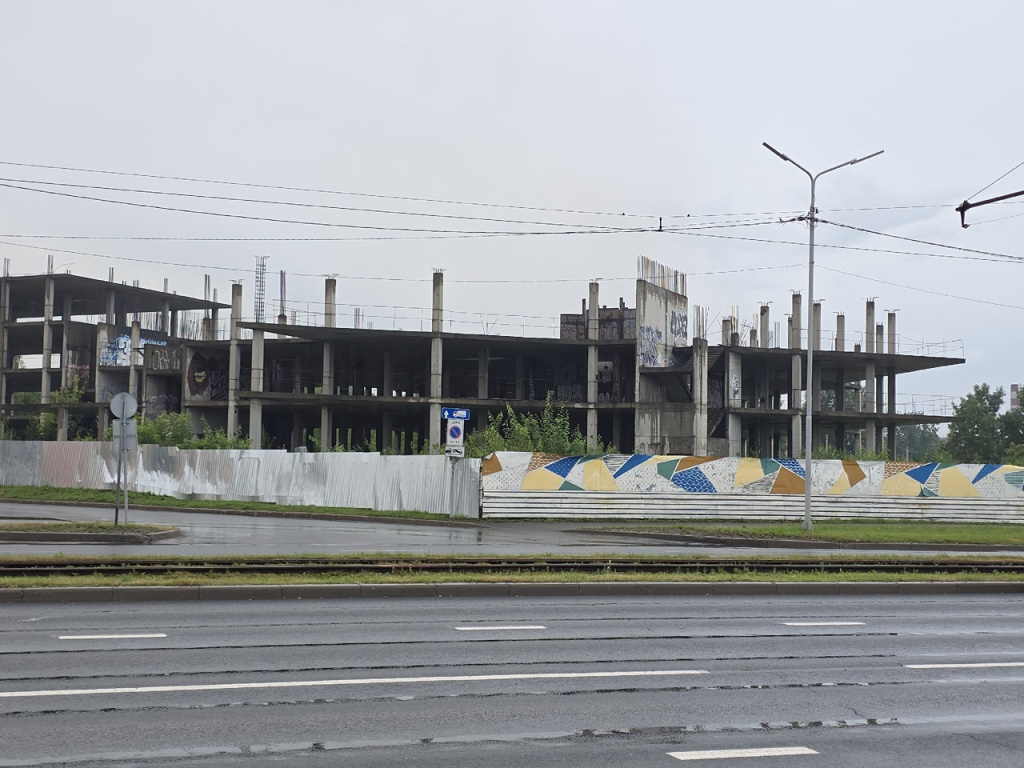 _Недострой Победы Сталеваров.jpg _Недострой Победы Сталеваров.jpg