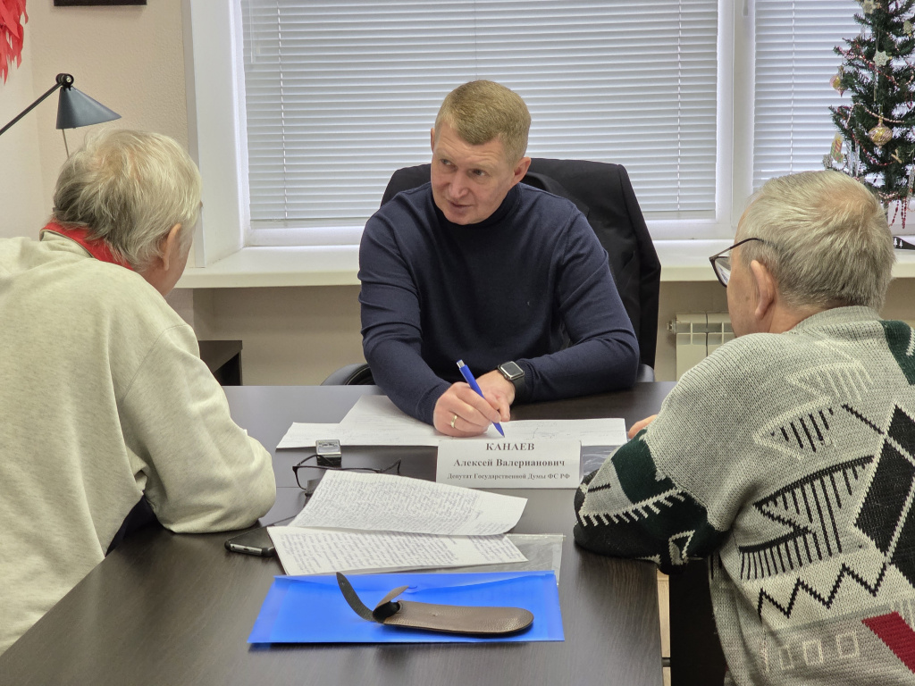 Канаев на приеме.jpg