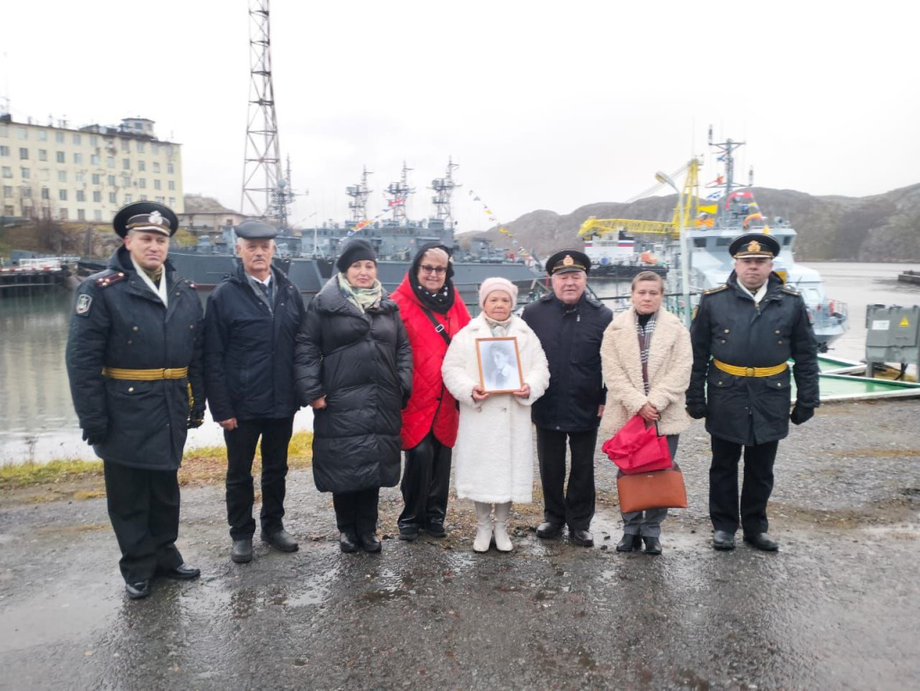 Участники открытия.jpg