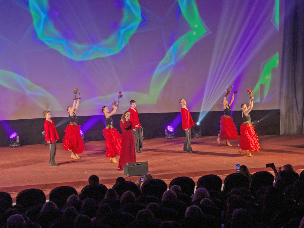 краса полиции концерт фото vk.comСЛЭШmvd35.jpg