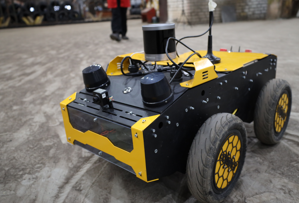 Робот Метиз.png