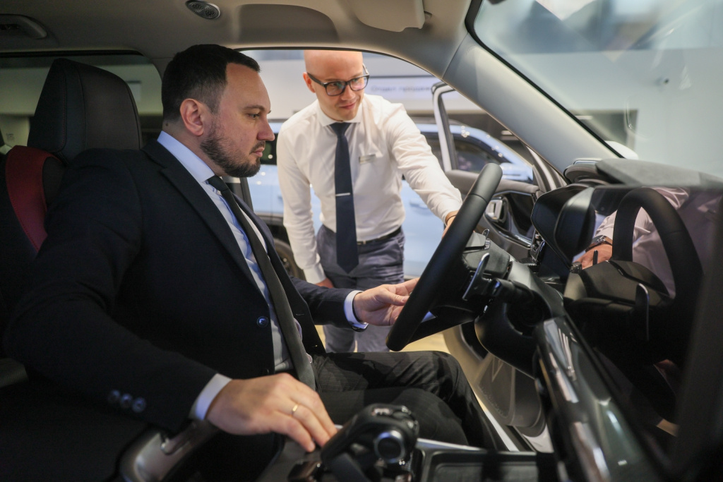 ROM92894-1.jpg ROM92894-1.jpg