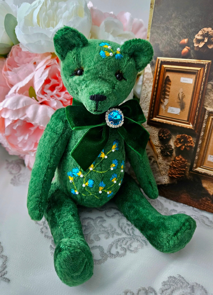 3 Зеленый мишка с ручной вышивкой.jpg 3 Зеленый мишка с ручной вышивкой.jpg