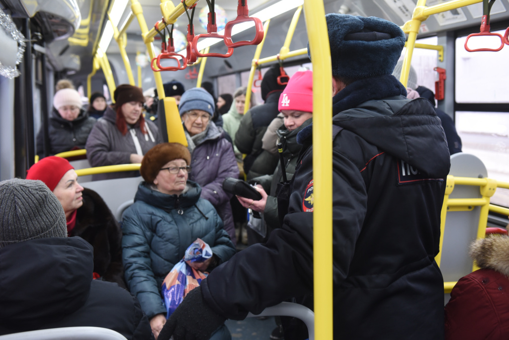 контролер автобус проезд.JPG