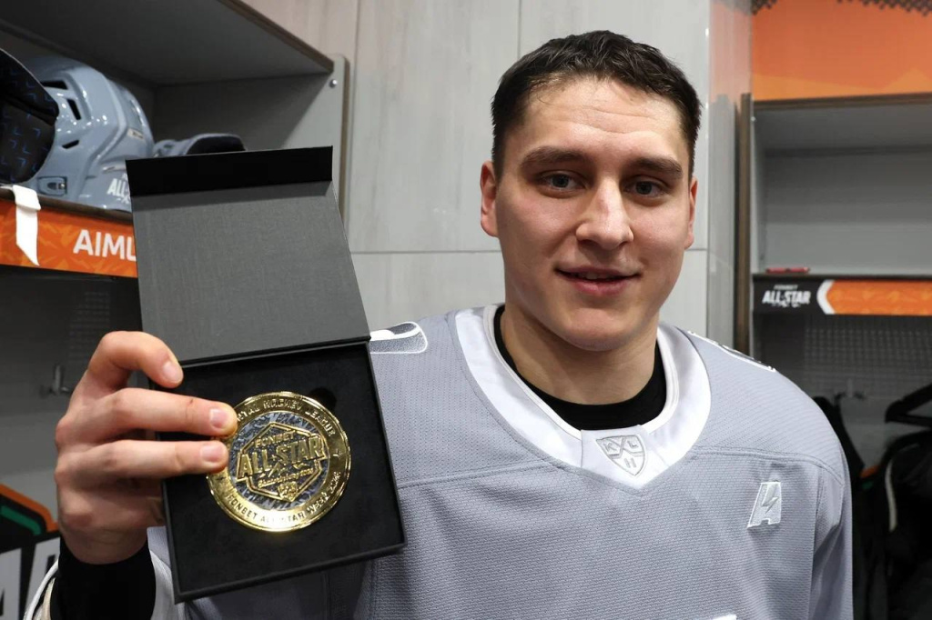 Череповецкий хоккеист забил пять шайб в финале Матча звёзд