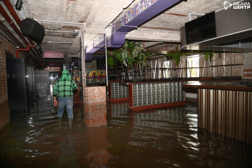 TAS_7574.JPG TAS_7574.JPG